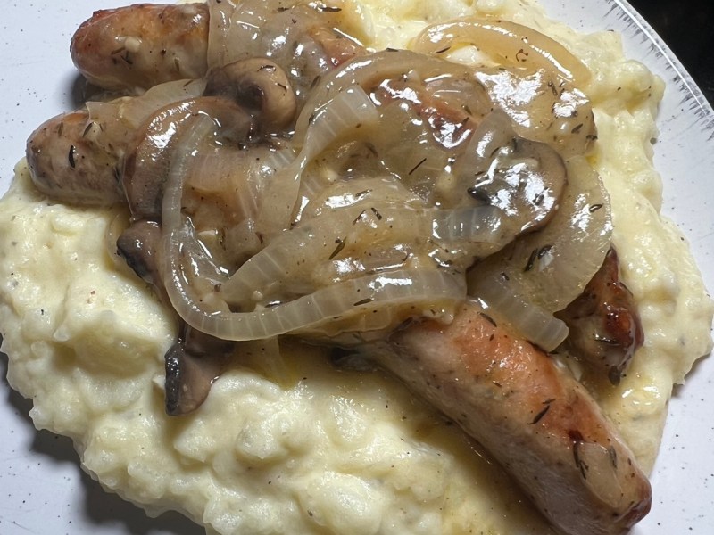 Bangers & Mash: a Classic British Meal